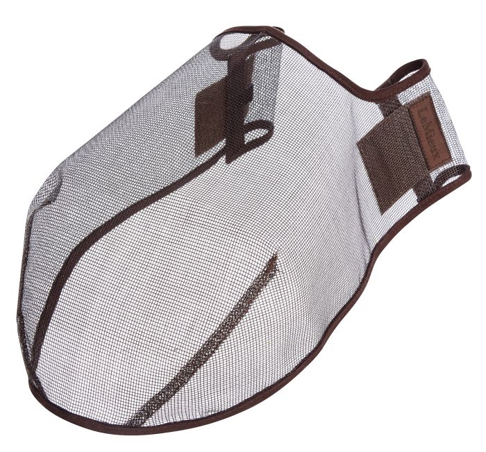 Nose cover horses against headshaking
