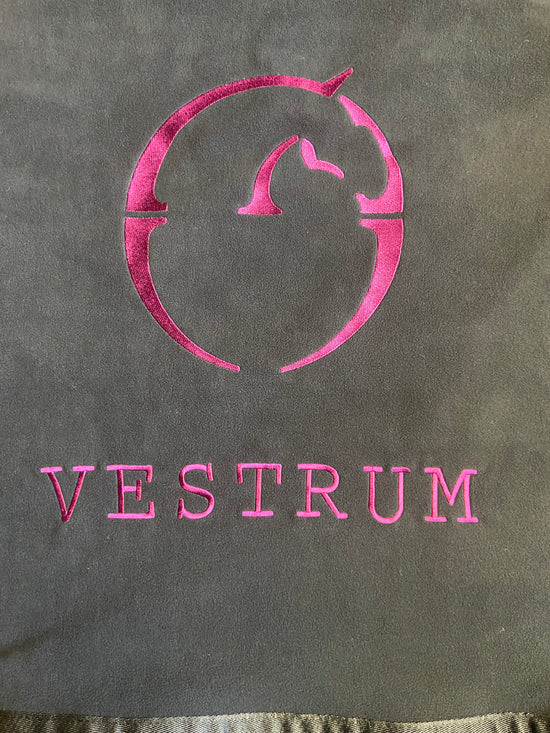 Vestrum black and pink cooler rug