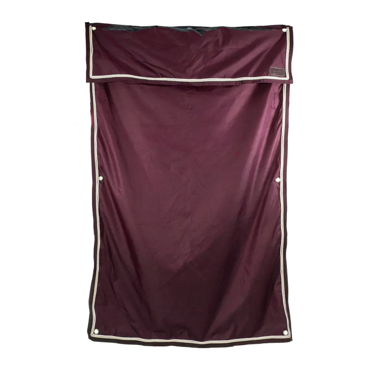 Stable curtains for horses