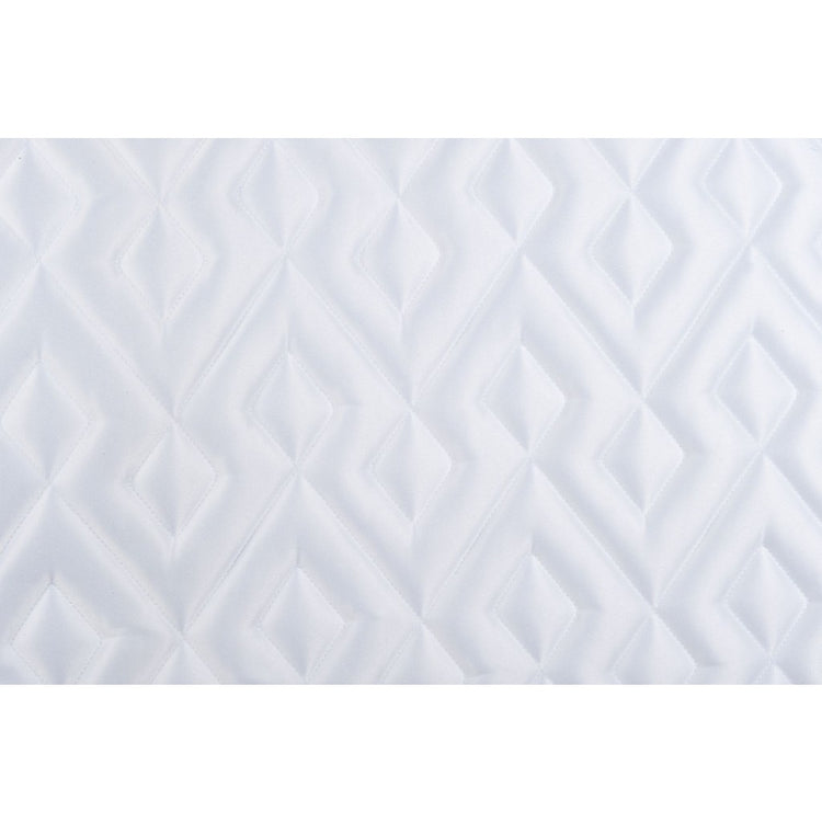 White saddle pad with diamond pattern
