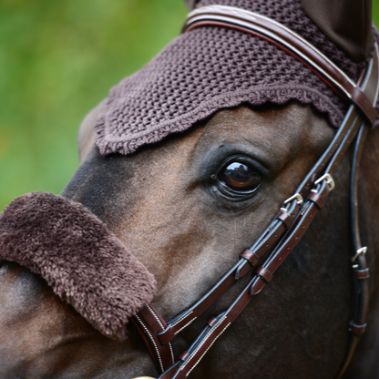 Brown sheepskin for noseband